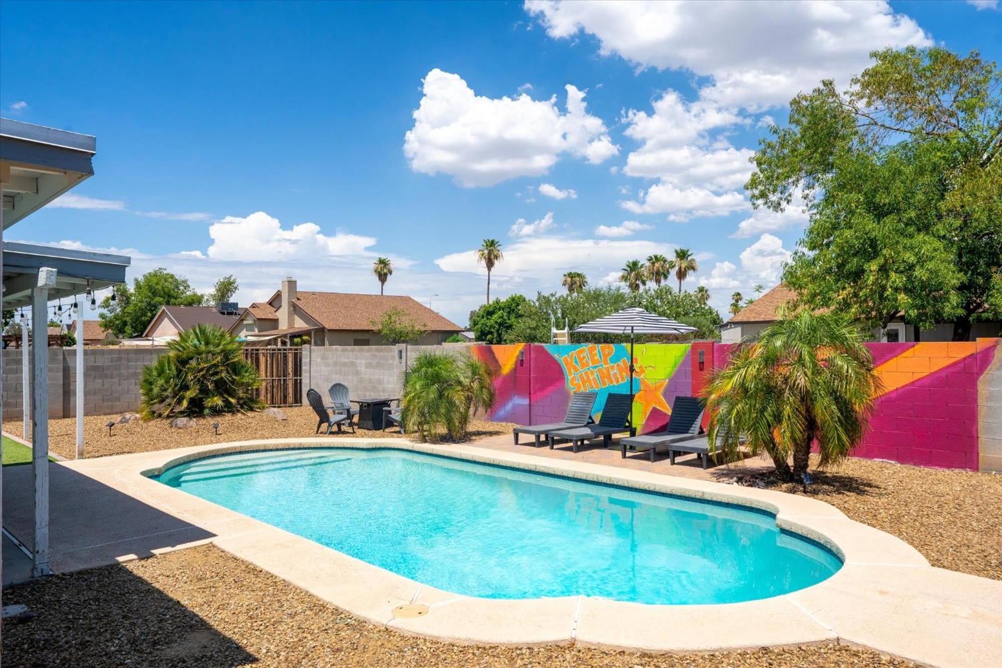 Mini Golf Fire Pit Pool Game Room Chandler Luaran gambar